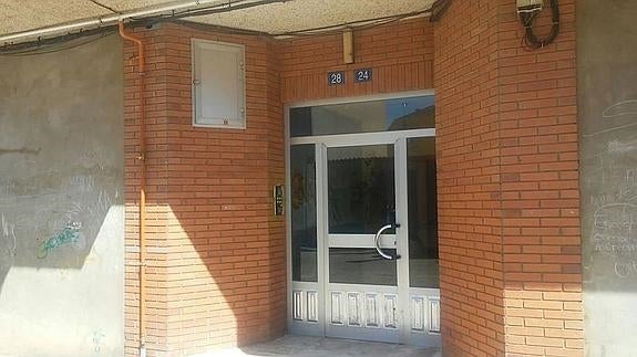 La Junta entrega a una familia de acogida a la niña encontrada en Mansilla