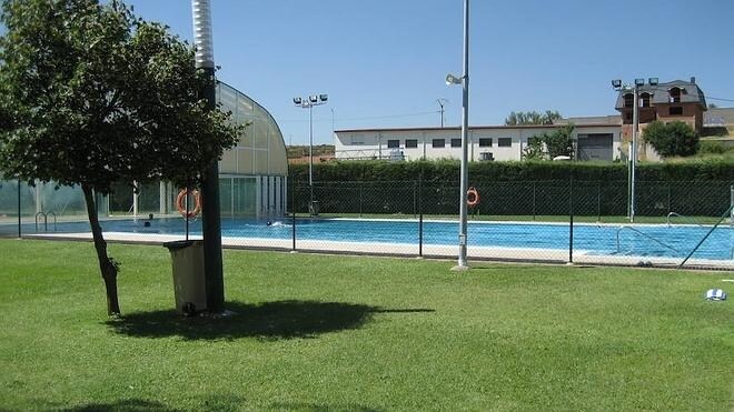 El Ayuntamiento de San Andrés asegura que está garantizado el mantenimiento de la piscina