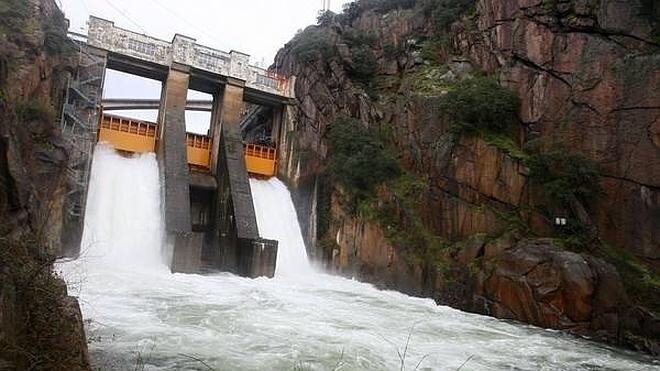 La CHMS licita las obras de reconstrucción del cuenco amortiguador de la presa de la Fuente del Azufre