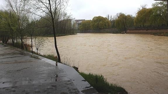 León se inunda