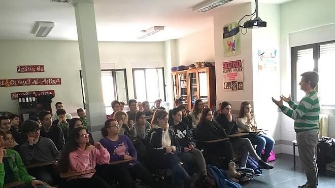 Cáritas organiza la iniciativa 'Libera tu libro y deja tu huella'
