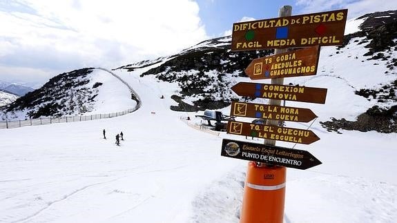 León pone punto y final a su temporada de nieve con sus estaciones cerradas el 43% de los días previstos