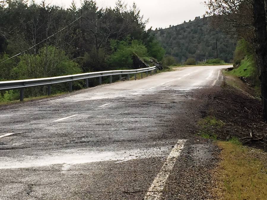 El PSOE logra el consenso de las Cortes para la licitación inmediata de la carretera del pantano de Luna