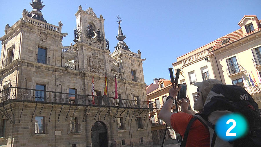 La serie de La 2 TVE del Camino de Santiago llega a Villadangos, San Justo y Astorga