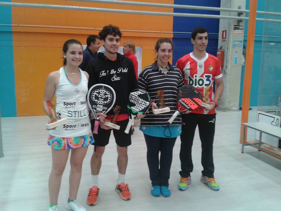 López-Macías y Onrubia-González Luna se proclaman campeones provinciales de pádel
