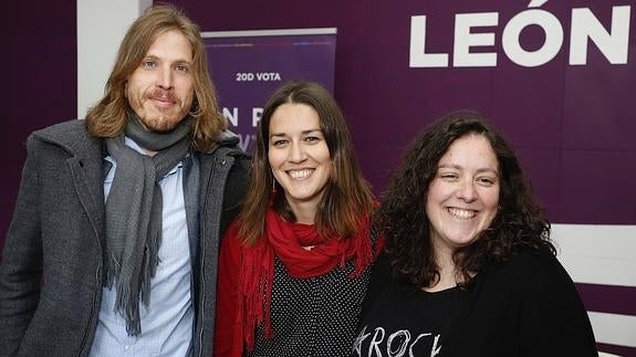 Podemos promete «proteger a los ganaderos» y denuncia el precio al que se vende la leche