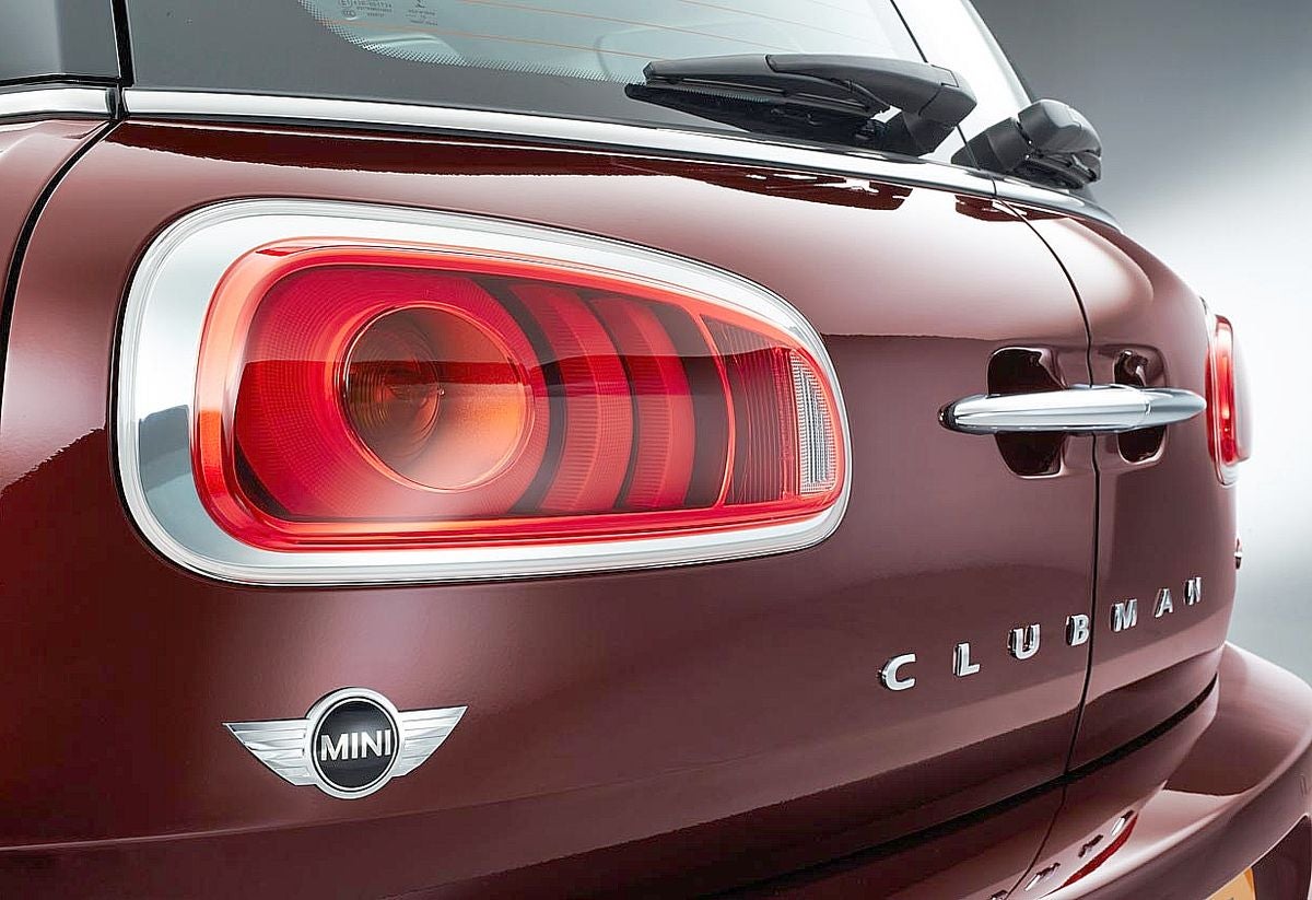 El vehículo nuevo se dispara