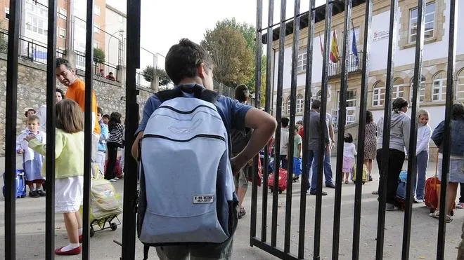 La Junta apela a una mayor operatividad para reorganizar centros de educación en León