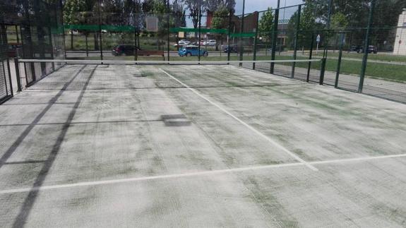 Astorga renueva sus pistas de pádel