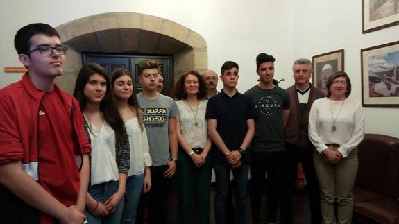 Ponferrada editará 5.000 trípticos de 'La ruta de las cinco iglesias' en colaboración con alumnos del IES Europa