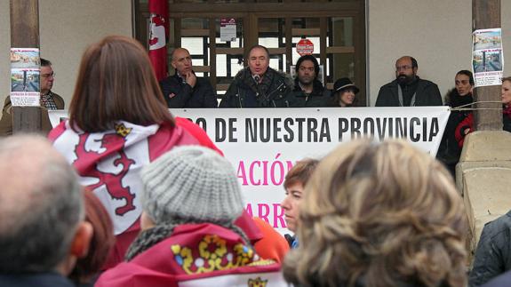 León se moviliza por la finalización de la integración de la Feve