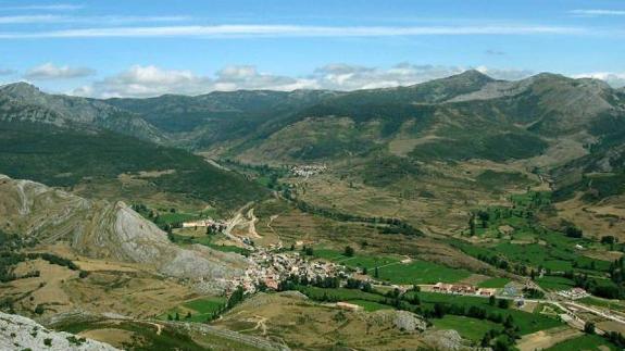 Paisaje y solidaridad se unen en la 'I carrera de montaña solidaria Lillo se mueve'