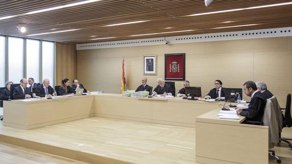 Las defensas piden reducir la prisión para Monserrat a 8,5 años y la libertad para Triana y Gago