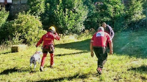 Socorridas dos personas extraviadas en una zona de montaña de Palacios del Sil