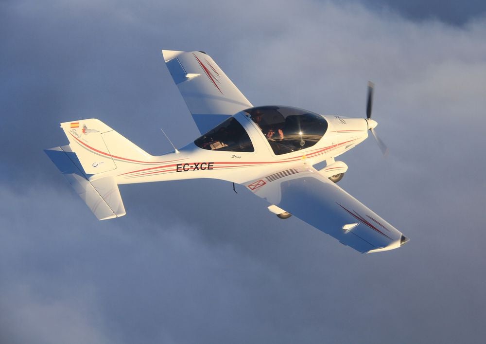 La prestigiosa Vuelta Ibérica de aviación elige Pajares de los Oteros como 'meta' de su XXV edición