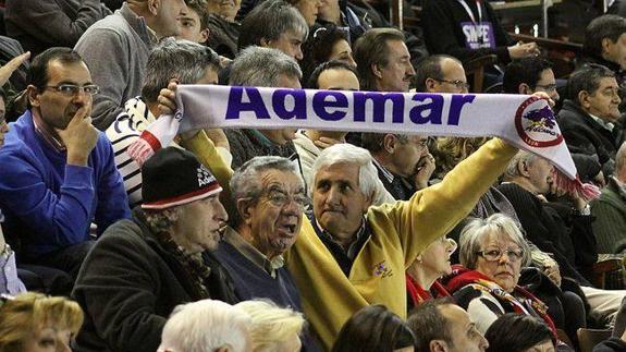 El Ademar alcanza 900 socios a falta del «arreón final»