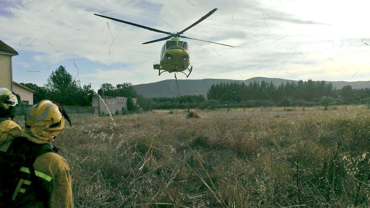 Varios incendios, todos ya extinguidos, calcinan casi 20 hectáreas en la provincia de León