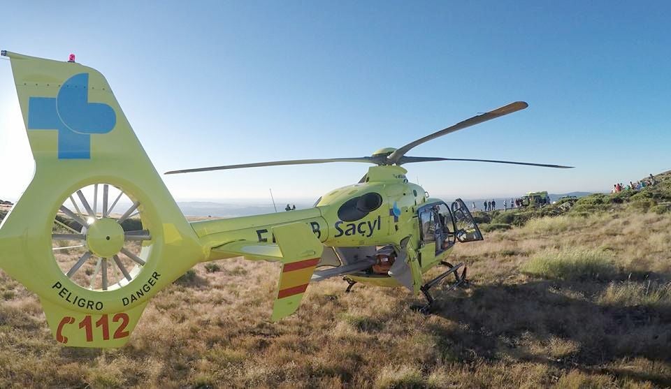 Tres personas heridas tras una colisión entre dos motos