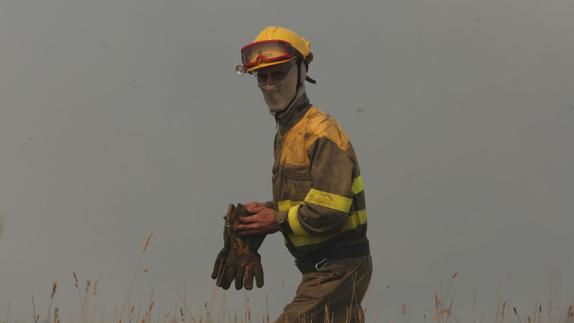 La UME sale al rescate en seis incendios en la comarca del Bierzo, cuatro de ellos en Fabero