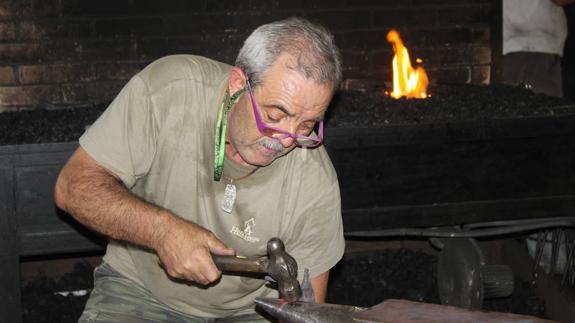 Forjando amistad a través de un oficio