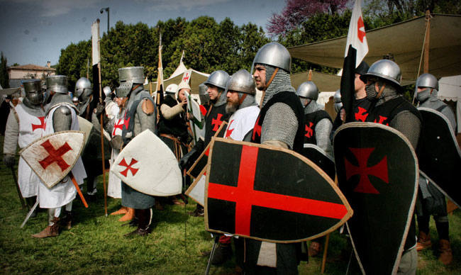 La asociación Caballeros de Ulver celebra este fin de semana un campamento medieval en el castillo de Balboa