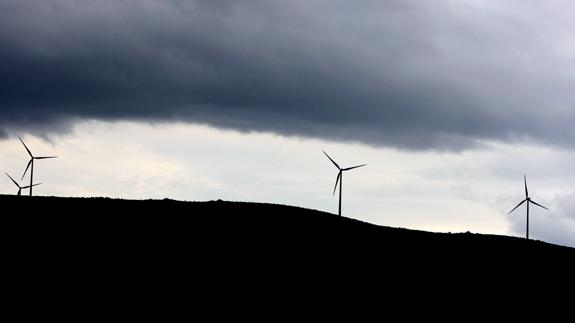 Sale a información pública la nueva declaración de impacto ambiental del parque eólico 'Peña del Gato'