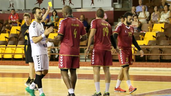 Abanca Ademar acaba la pretemporada con victoria