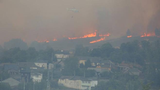 Condenan el "absoluto desamparo" de los vecinos de Fresnedelo durante el incendio que calcinó cerca de 3.000 hectáreas