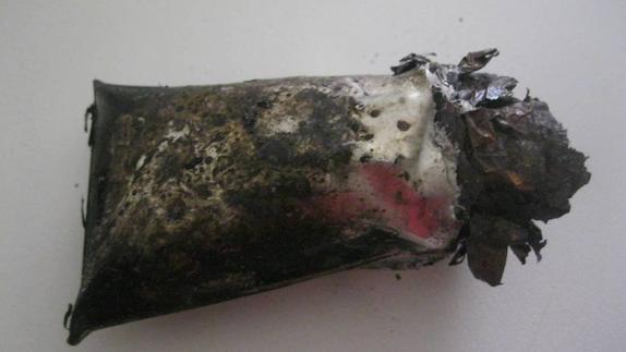 La explosión de la batería de un móvil provoca quemaduras en las manos a una leonesa