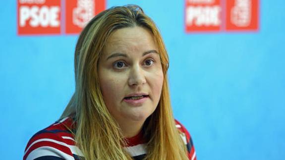 Acevedo acusa a la Junta de desconocer las condiciones del personal de la residencia de ancianos de Flores del Sil
