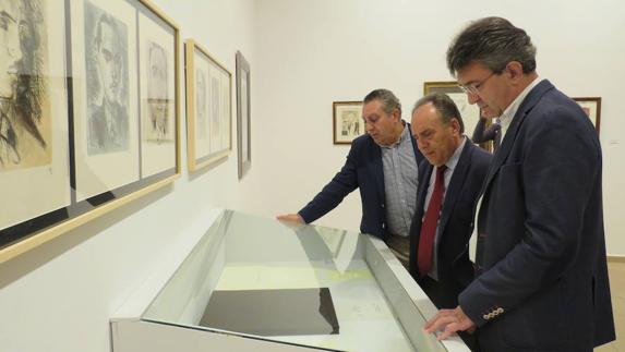 La Diputación de León inaugura la exposición póstuma del reconocido retratista Álvaro Delgado