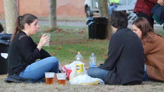 El Ayuntamiento alaba el «comportamiento ejemplar» de los estudiantes tras la espicha de Veterinaria