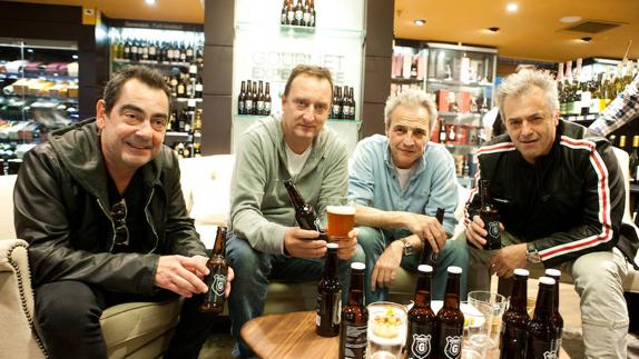 El Corte Inglés presenta la nueva cerveza de Hombres G que venderá en exclusiva