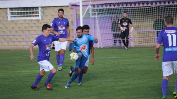 Los postes frenan a La Bañeza