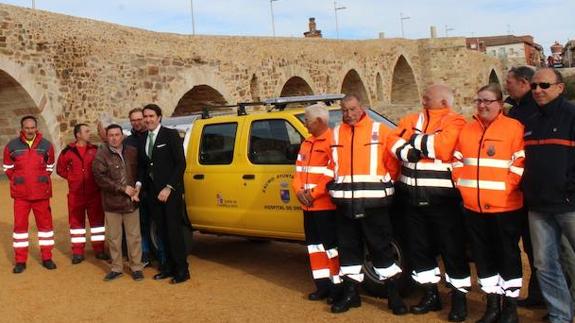 Fomento y Medio Ambiente mejora la dotación de los vehículos de Protección Civil de Hospital y Benavides de Órbigo