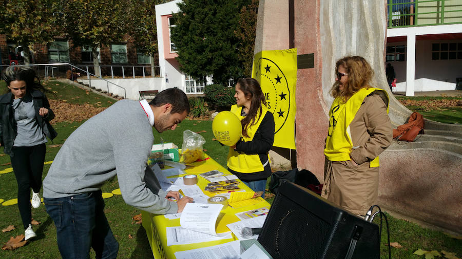 Amnistía Internacional exige al Gobierno cumplir con el compromiso de acoger a 17.000 personas