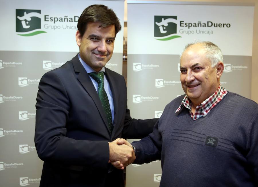 EspañaDuero ofrece productos financieros especiales para los protésicos dentales de Castilla y León