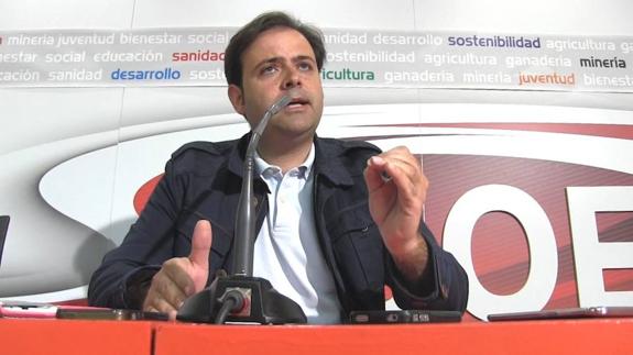 El PSOE lleva a las Cortes la crisis del sector lácteo y la defensa de la mujer rural