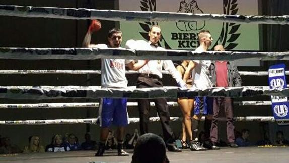 Fran Vila y Guillermo se coronan en el León Extreme Fights