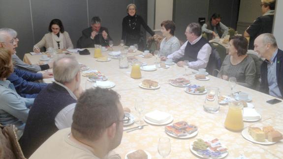 Los colectivos sociales de León reiteran al PSOE la necesidad de revertir la política de recortes