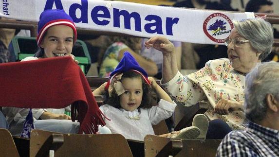 Los socios pagarán 10 euros por el derbi