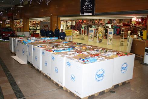 E.Leclerc León recoge 9.350 kilos de productos de primera necesidad para el banco de alimentos