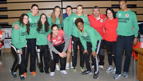 El Pajariel Bembibre muestra su cara más solidaria