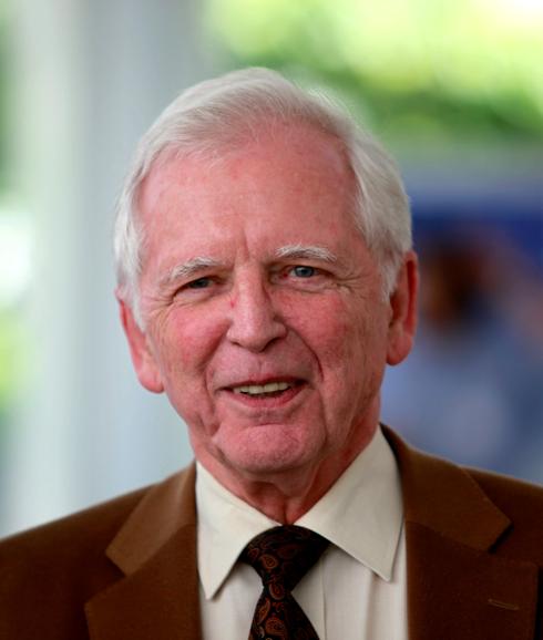 La ULE recibe a Harald Zur Hausen, Premio Nobel de Medicina 2008