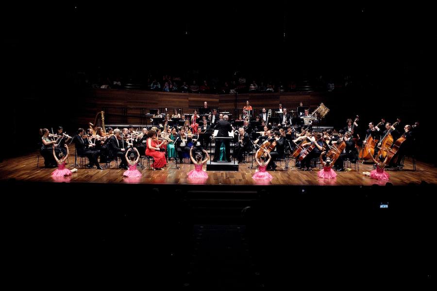 Los valses y polkas de la familia Strauss protagonizan el Concierto de Navidad de la Orquesta Odón Alonso