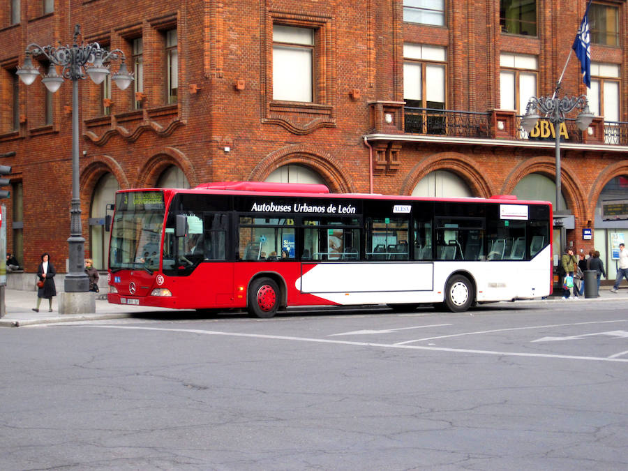 Juventudes Socialistas reclaman la gratuidad del autobús en la ciudad León a menores de 14 años