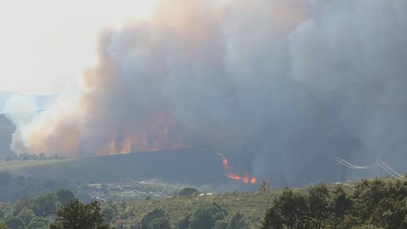 El Gobierno aprueba una actuación de emergencia para las zonas afectadas por el incendio de Fabero, Páramo del Sil y Peranzanes