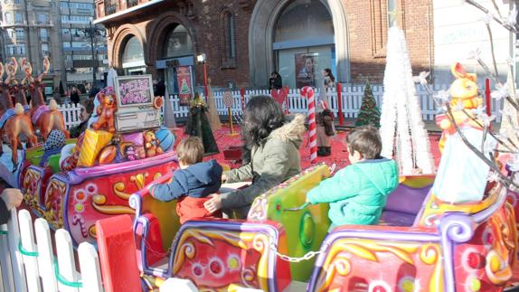 Las atracciones infantiles de la capital retoman la acción 'Un kilo, un viaje' para recaudar alimentos