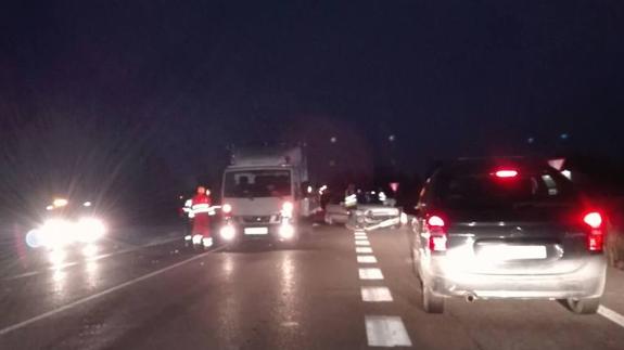 Dos coches colisionan en la CL-623 en Sariegos en un accidente sin heridos