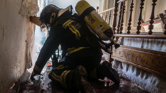 Arde el Caserío de los Flórez en Mansilla Mayor
